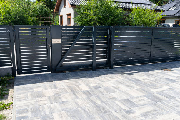 Best Decorative Driveway Pavers  in Oostburg, WI